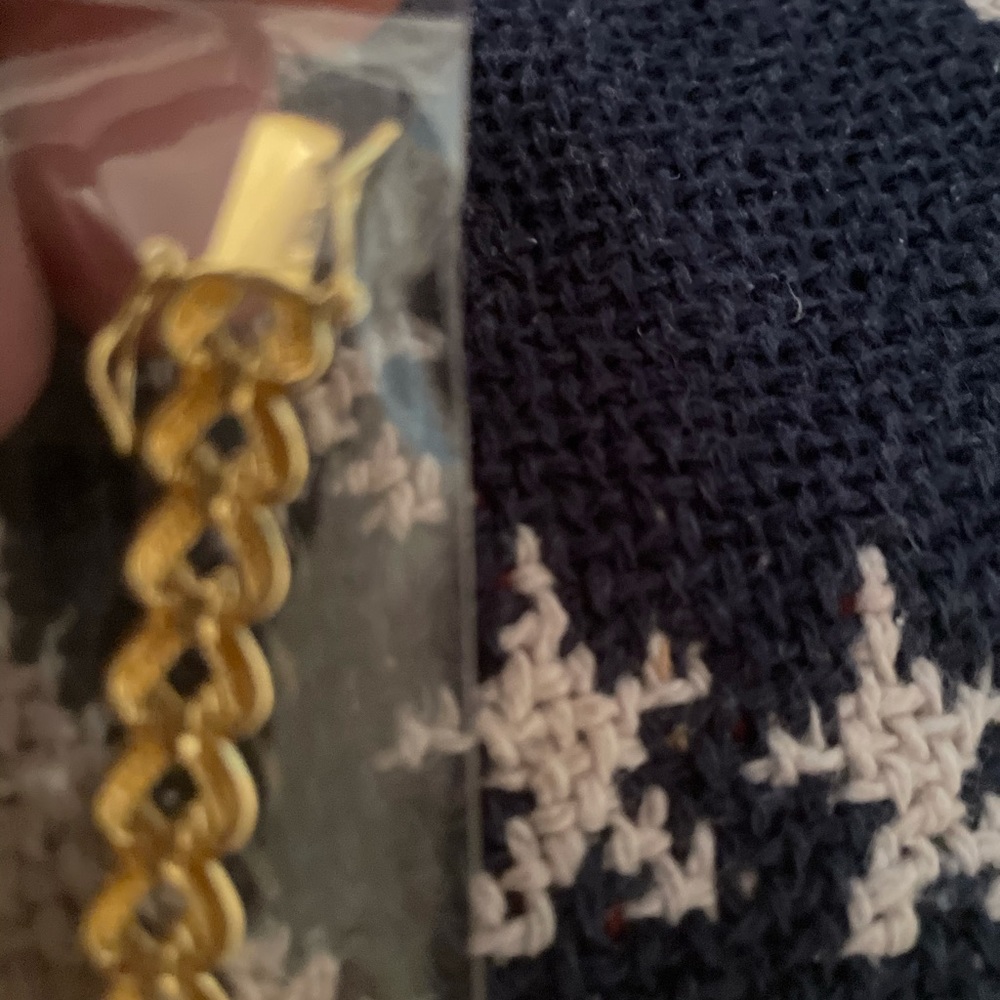 Jewelry - Picture 3 of 4